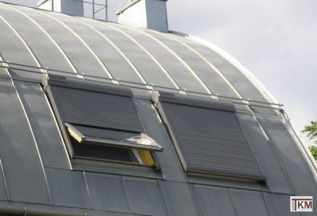 VELUX Solarrollladen  | Projekt 1230 Wien